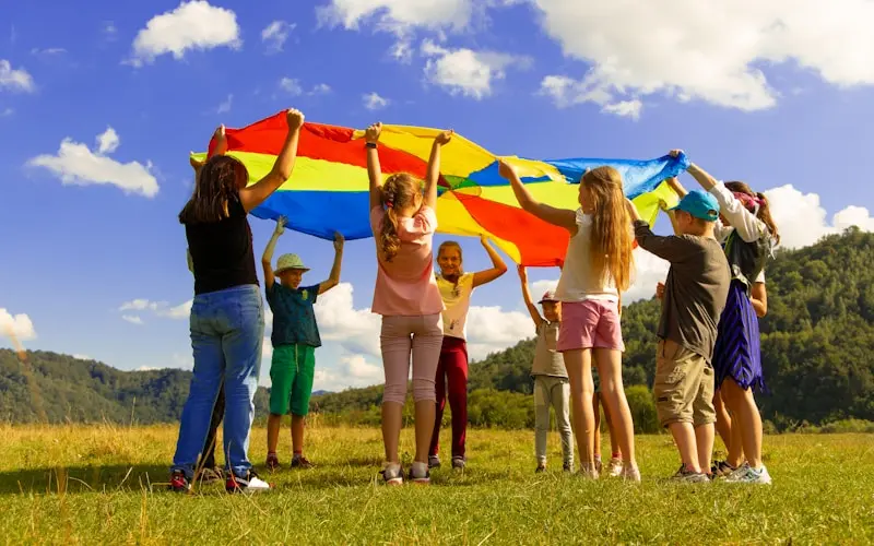 عدد ساعات نوم الرضيع حسب العمر ونصائح لتنظيم النوم